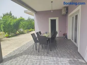 Home Lucić - Image 3