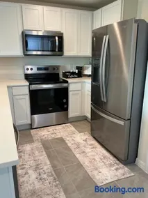 Twisted Oaks townhouse - Image 1