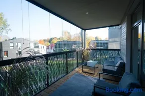 ÖÖ Street Luxury Apartment with Terrace - Image 1