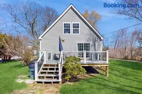 Dog-friendly home with deck, pool table, & firepit - walk to downtown Boothbay - Image 4