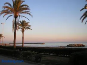 Costadaurada2000 Sunset Beach Cunit - Image 1