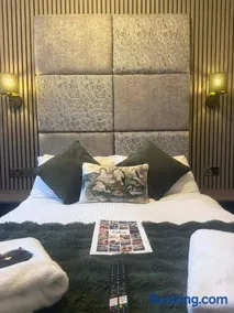 The Jubilee Hotel West- with NEWLY REFURBISHED SPA FACILITIES - GAMESPIT - AND SMOKEHOUSE - Image 2