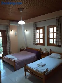 Koutadelias rooms - Image 1