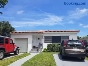 My lovely home in Miami 15 minutes from the Beach - Image 1