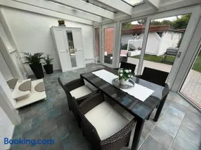 Familienfreundliche Ferienwohnung mit Wintergarten - Image 1