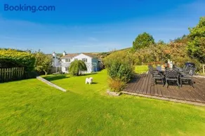 CROYDE MEADOWBANK 4 Bedrooms - Image 2