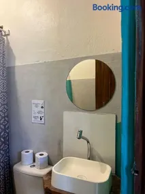 BANANAS HOSTEL - Image 4