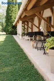 Gîte climatisé avec jardin privé vue sur les vignes entre Jonzac et Cognac - Image 1
