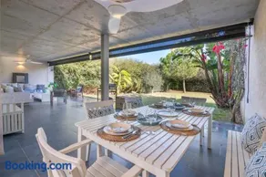 Villa avec jardin, barbecue et internet haut débit - Image 4