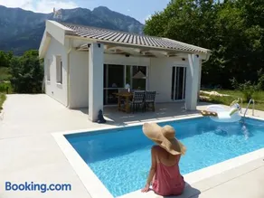 Ferienwohnung mit Grill, Garten und privatem Pool - Image 1
