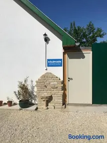 Kőlépcsős Vendégház - Image 3
