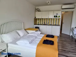 Edison Villa 313 - Image 3