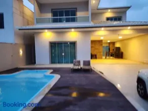 Casa de alto padrão com piscina - Image 2