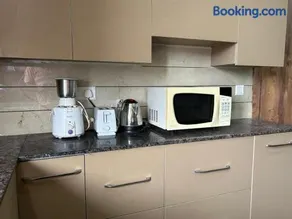 Apartment in Barog - Image 5