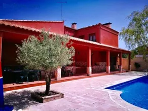 Grande villa entièrement équipée avec piscine, barbecue et jacuzzi | Idéale pour le télétravail - Image 2