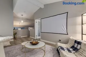 Casablanca - 3 BR Family & Game Haven - Image 1