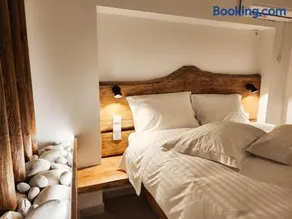 Èlia Luxury Rooms - Image 3