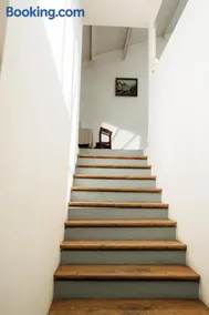 Authentic, beautiful & friendly 150m2 loft, 10 min from Paris - Image 3