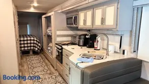 Private Cozy R/V , for your enjoyment - Image 2