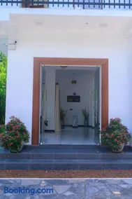 Madu Rivora Villa - Image 3