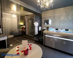 Luxury & Love - Professional Jaccuzzi and Spa - Image 4