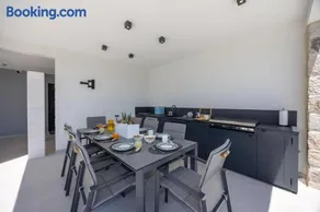 View Villas Collection - Image 3