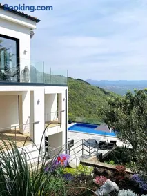 Villa White Pearl Opatija Luxury Stay with Pool and Sea View - Image 2