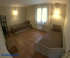 Maison calme sur terrain arboré et piscine privée - Image 3