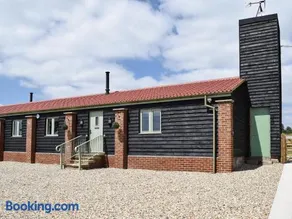 Waxwing Cottage - Image 2
