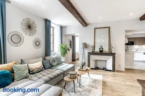 Duplex de luxe à Trévoux élégance et confort 100m2 chambres climatisées - Image 1