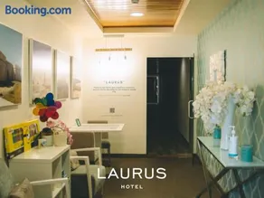Laurus Hotel - Image 5