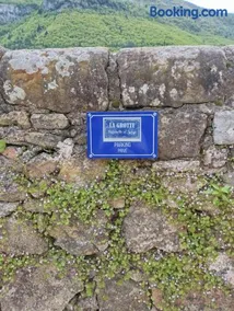 Chambre atypique : La Grotte - Image 1