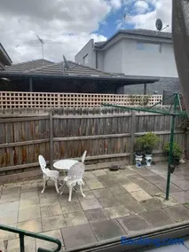 Glenroy Home near airport, city&shop - Image 2
