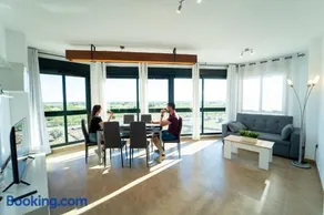 Brisa Azahar Acogedor Apt para 6 con AC y WiFi a 7min de la playa - Image 1