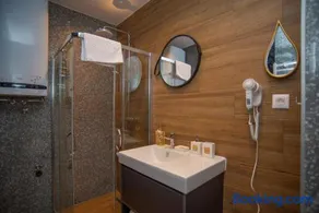 Modern Mountain Apartman 202 - Image 3