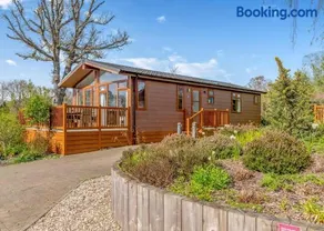 Wareham Forest Lodge Retreat - Image 1