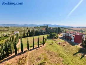 Apartment in Castle 27 Leonardo da Vinci street - Image 3