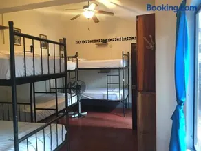 Hostal La Tortuga Booluda - Image 2