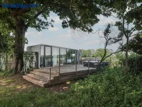 Countryside Pod Retreat - Image 1