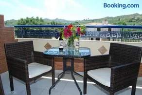 Philoxenia Village Hotel-Studios - Image 3
