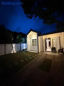 Secure & Quiet Gated Retreat - Image 2
