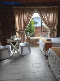 Hamba Kancane Ma-Africa Guest House - Image 4