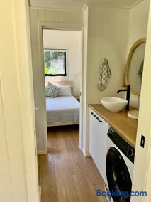 Designer Tiny home above the Creek - Image 3