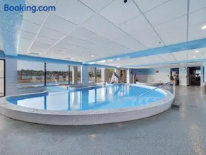 118D Edgewater Inn - Image 1