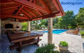 2 Bedroom Amazing Apartment In Pinezici - Image 2