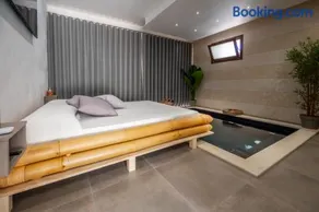 Villa Carmiano b&b Luxury bedrooms in Avola in the province of Syracuse with room with swimming pool - Image 4