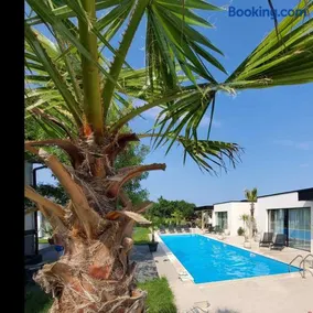 Luxury Villas Giardino Lozenetz - Image 4