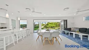 Sea & Sun Beach House - Image 5