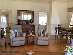 Pericoe Retreat - Image 2