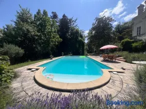 Chateau La Palue - Image 2